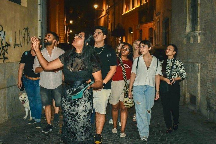 Tour nocturno a pie por el Panteón de la Fontana de Roma Trevi y más