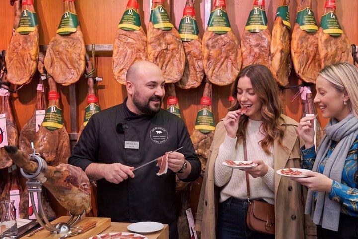 Premium Iberisk skinkprovning nära Sagrada Familia med en Expert