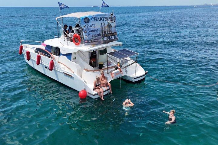 Aluguel de catamarã particular com capitão