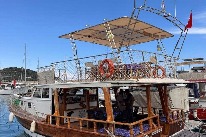 Private Two-deck Boat Tour from Antalya