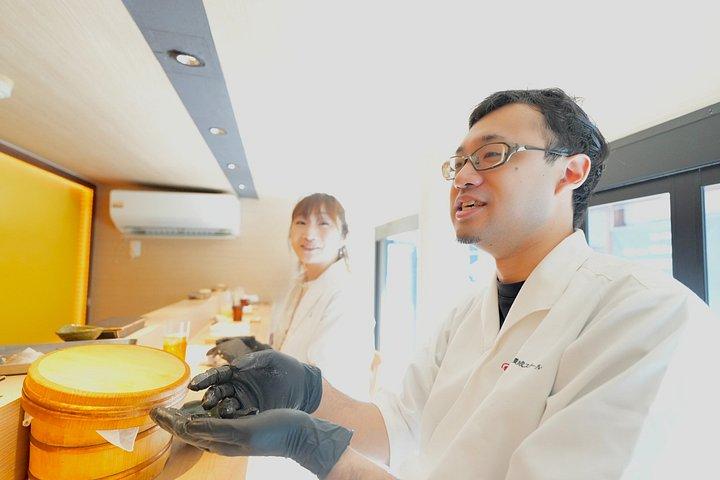 公認ガイドが文化体験する江戸寿司
