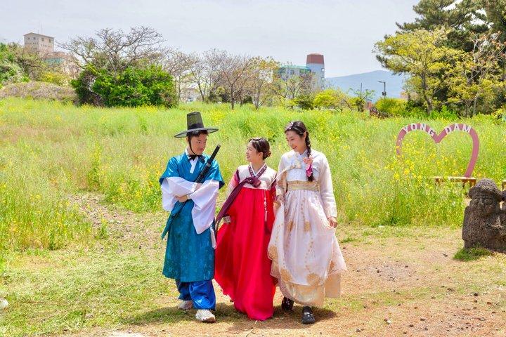 [Jeju] Premium Hanbok kulturel oplevelse med hår styling