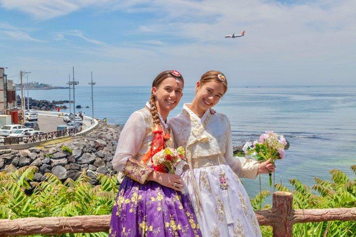 [Jeju] Esperienza culturale Hanbok Premium con Hair Styling