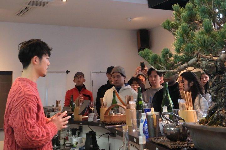 梅田スカイビル近くで味わう大阪酒蔵ツアー