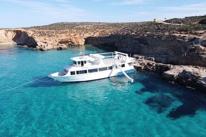 スリーマから：コミノブルーラグーン、クリスタルラグーン＆海の洞窟