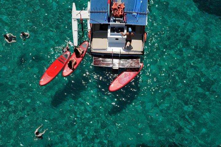 Escursione alle grotte e alle grotte con tapas e Premium Open Bar a Ibiza