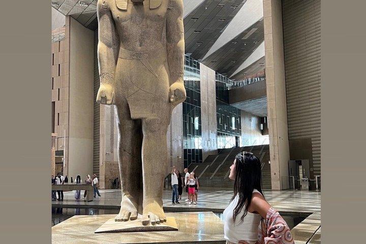 Excursão ao Grande Museu Egípcio com almoço