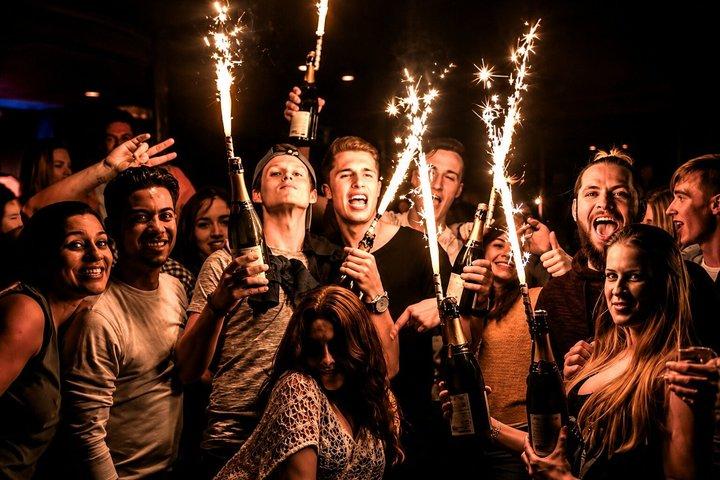 Madrid Pub Crawl : Klubbinträde, barer och skott