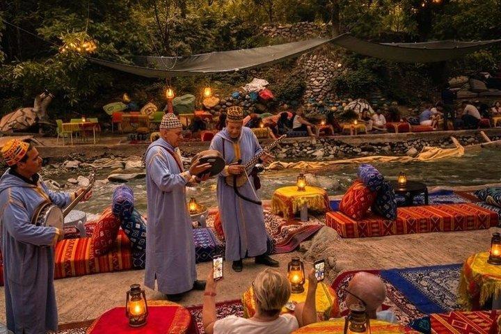 Solnedgång i Ourika Valley Traditionell Berber Middagsupplevelse