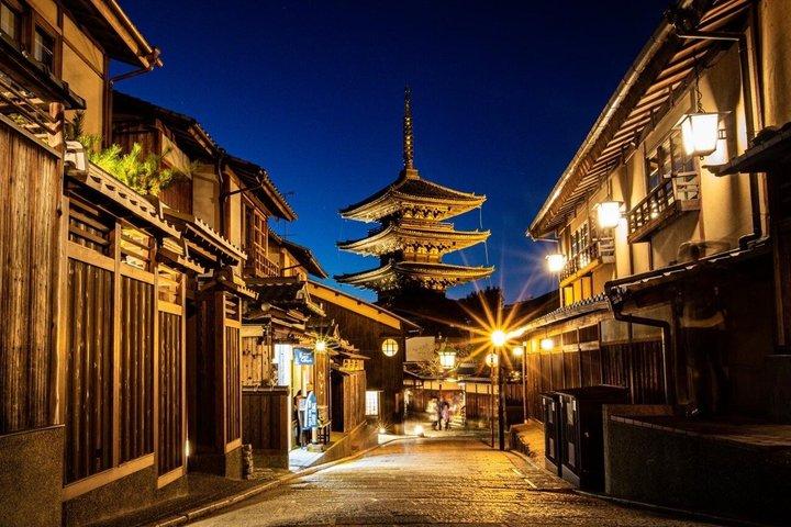 Kyoto Gion Nachttour : Ikonischer Geisha Bezirk & versteckte Edelsteine