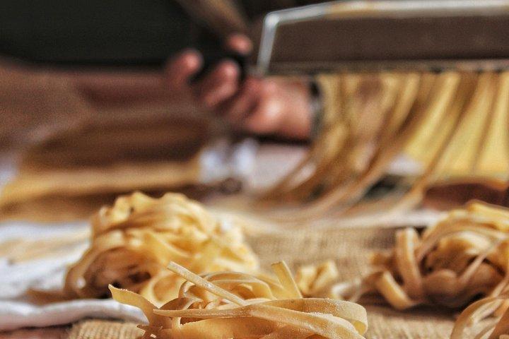 Florence Pasta & Tiramisu Cooking Class With Wine - Cooking Italy