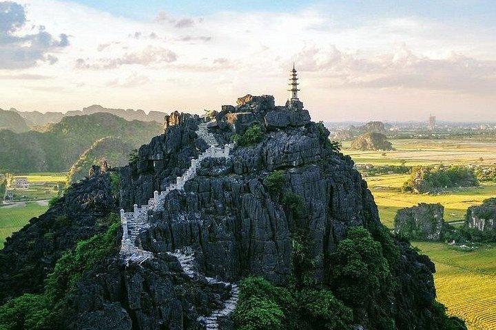 Tailor-Made Ninh Binh Experience with Private Guide & Luxury Car