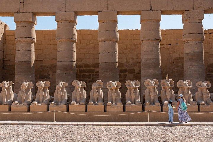 フルガダ：ルクソール王家の谷＆ツタンカーメン墓参旅行