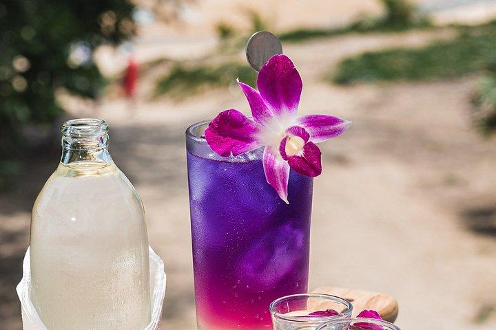 Phuket Karon Beach Thai Cooking Class with Sunset Cocktail Making