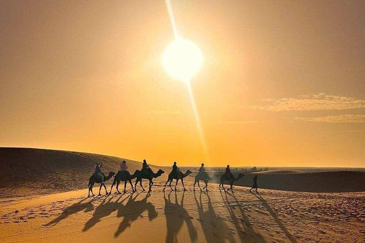 Circuit de 3 jours dans le désert du Sahara au départ de Marrakech avec camp de luxe dans le désert