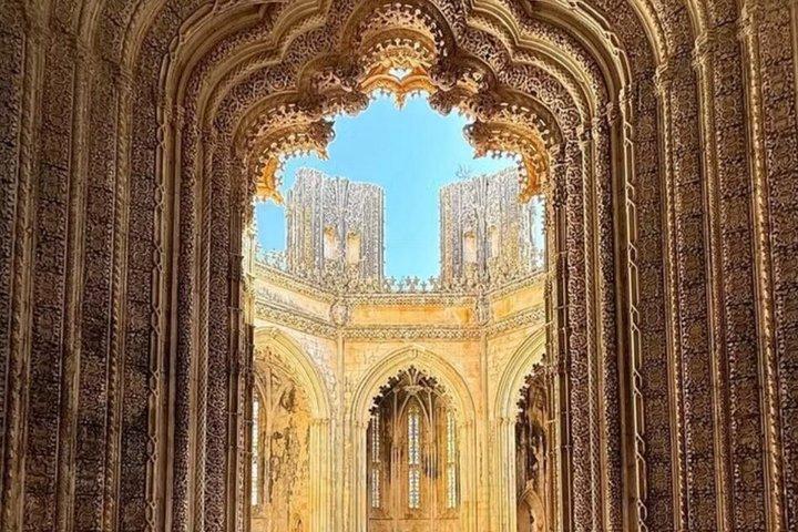 Tomar, Batalha, Alcobaça & Óbidos from Lisbon — Templar & UNESCO
