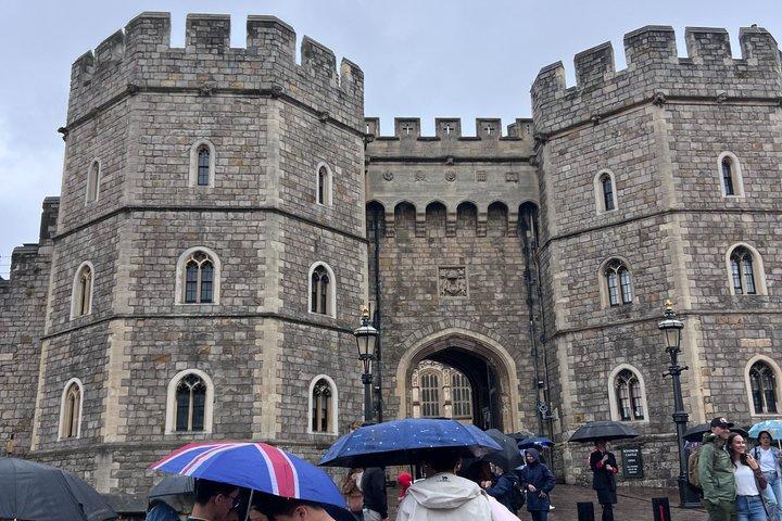 Château privé de Windsor Stonehenge Bath Tour Blue Badge Guide touristique