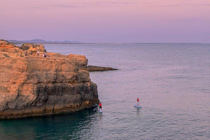 Albufeira : Sunset SUP Caves Tour met gratis professionele foto's