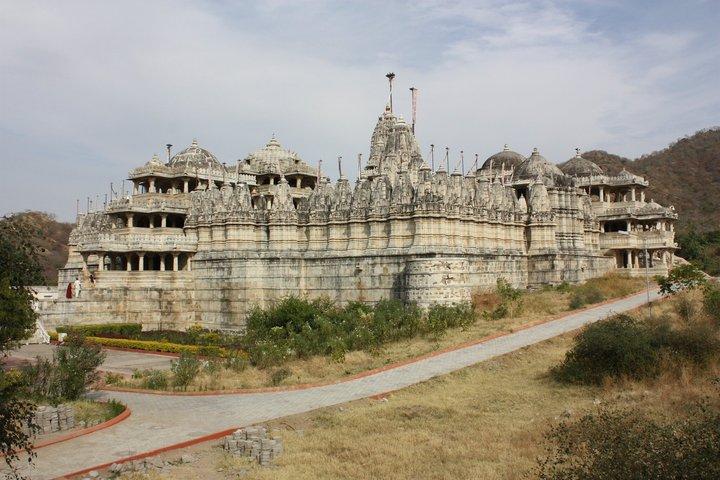 5 Tage Udaipur nach Jawai Leopard Safari Tour mit Ranakpur Tempel