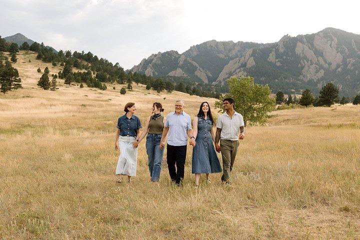 Scenic Mountain Photoshoot in Boulder, Colorado