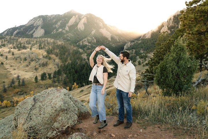 Scenic Mountain Photoshoot in Boulder, Colorado