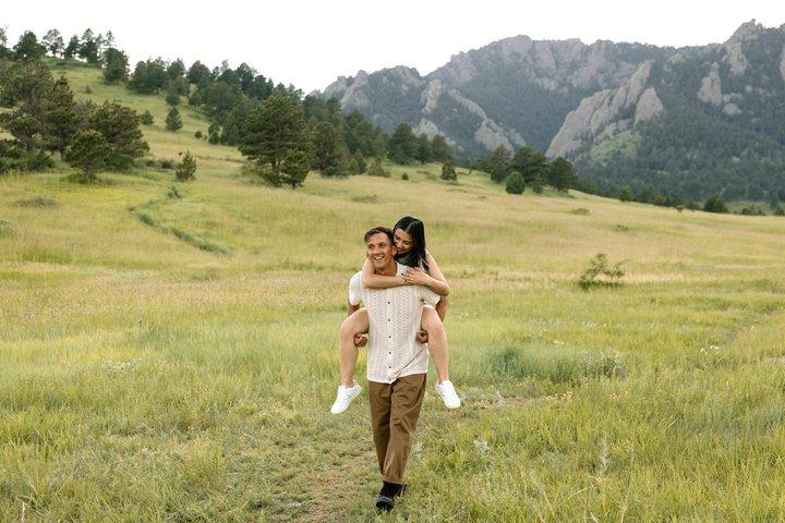 Scenic Mountain Photoshoot in Boulder, Colorado