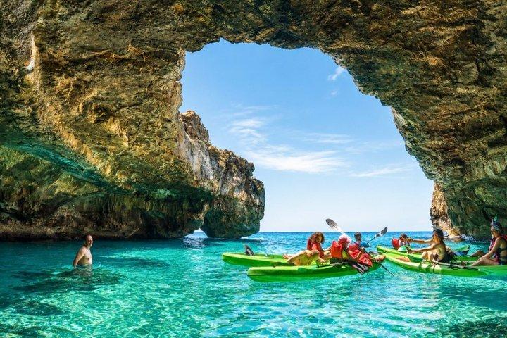 Excursion en kayak et canoë à Leuca et dans les grottes de Ponente