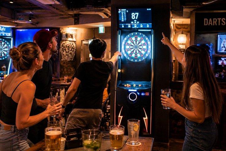 渋谷のカラオケダーツ＆ラーメン店「東京ローカルナイトアウト」