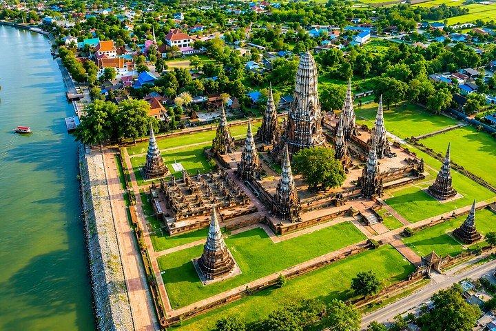 バンコク : アユタヤユネスコ寺院、巨大仏陀＆ボートライド。
