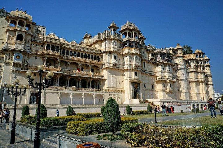 5 Tage Udaipur nach Jawai Leopard Safari Tour mit Ranakpur Tempel