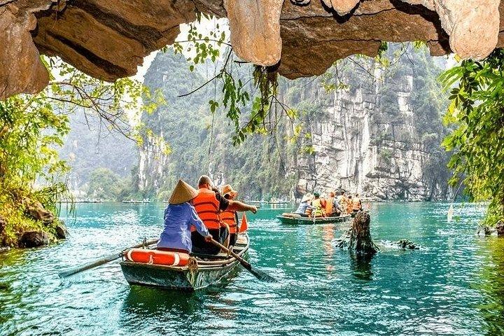 Tailor-Made Ninh Binh Experience with Private Guide & Luxury Car