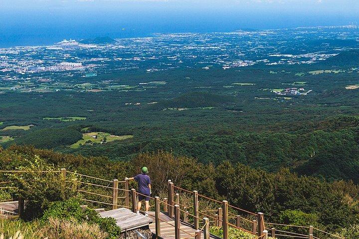済州島南畝子山漢拏一日バスツアー