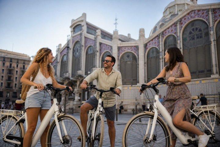 Valencia 2 Horas Tour Monumental en E-Bike