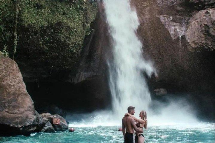 Ubud : Dagtour naar watervallen, tempel en rijstterras