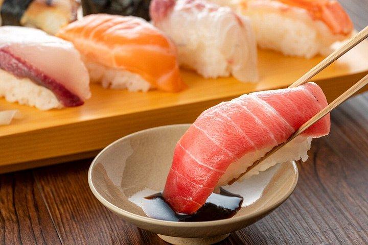 大阪フードツアー：地元4店舗で20品