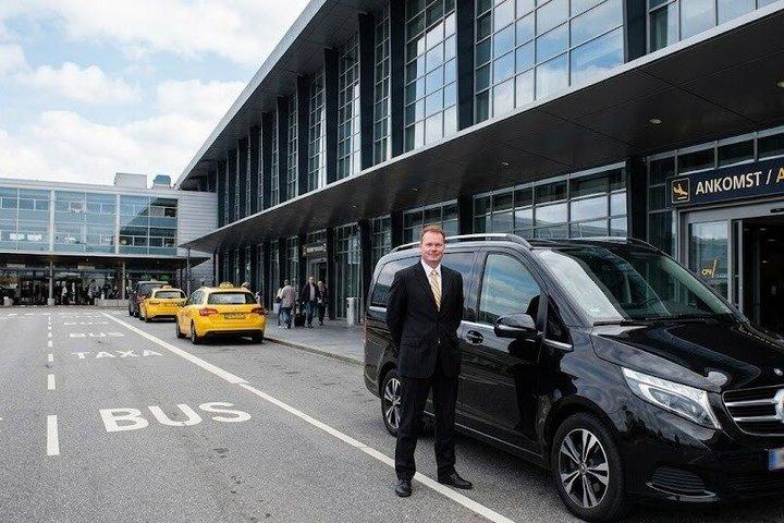 Traslado privado desde el aeropuerto de Copenhague al centro de la ciudad