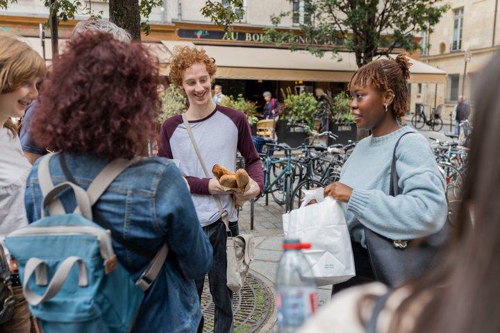 Visite gastronomique de Paris Le Marais avec 10+ dégustations, fromages, vins et plus encore