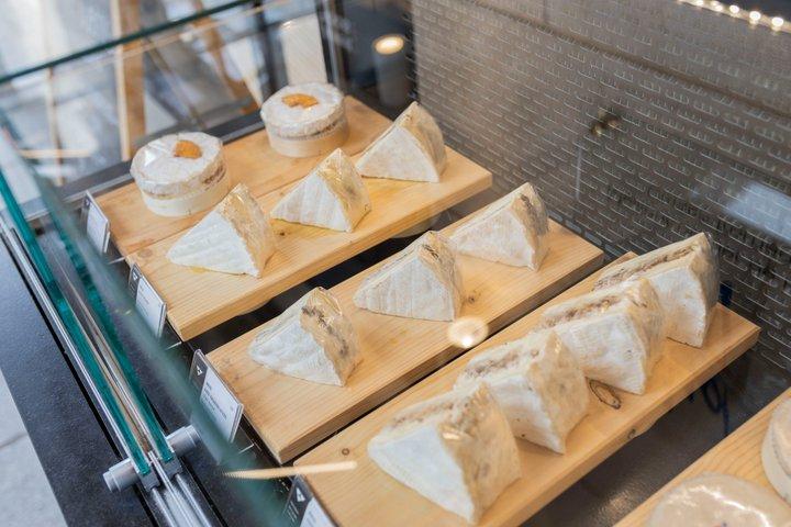Visite gastronomique de Paris Le Marais avec 10+ dégustations, fromages, vins et plus encore