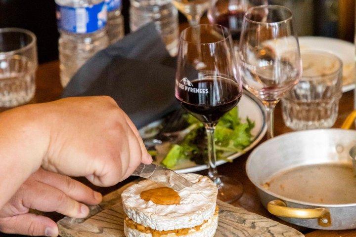 Visite gastronomique de Paris Le Marais avec 10+ dégustations, fromages, vins et plus encore