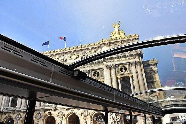 パリの高級グルメ・ダイニングバス体験「Bustronome Paris」