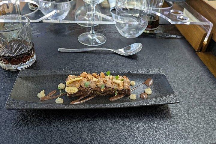 パリの高級グルメ・ダイニングバス体験「Bustronome Paris」