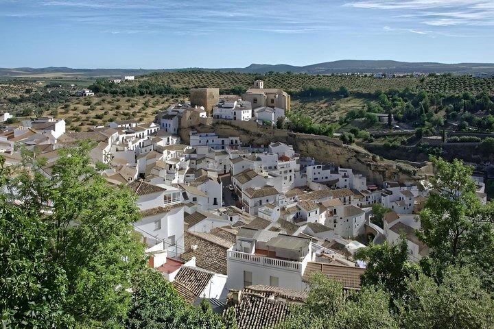 Explore Ronda and Setenil with Private Transportation