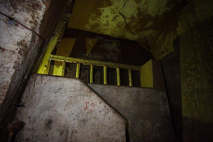 スペイン語・クォーターとナポリ地下鉄のストリートアートツアー