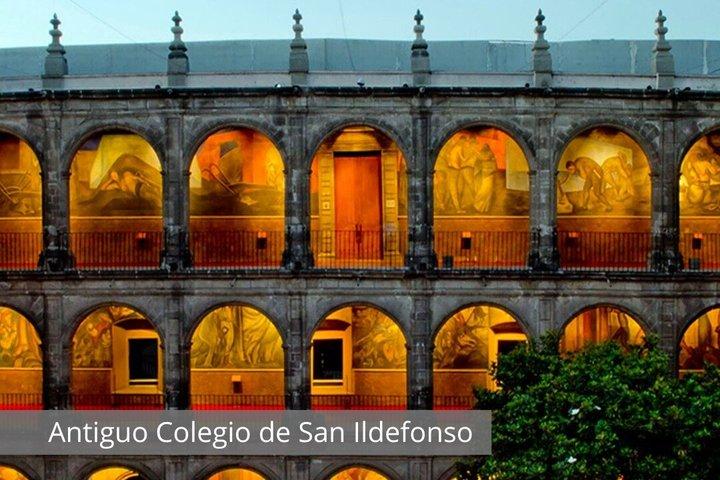 ウォーキングツアー - メキシコシティ歴史地区の印象的な壁画