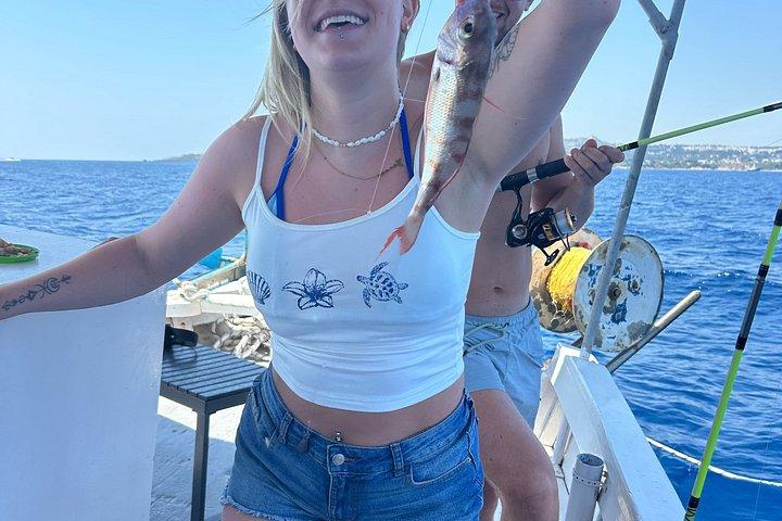 BBQと水泳で行くロドス島釣り旅行