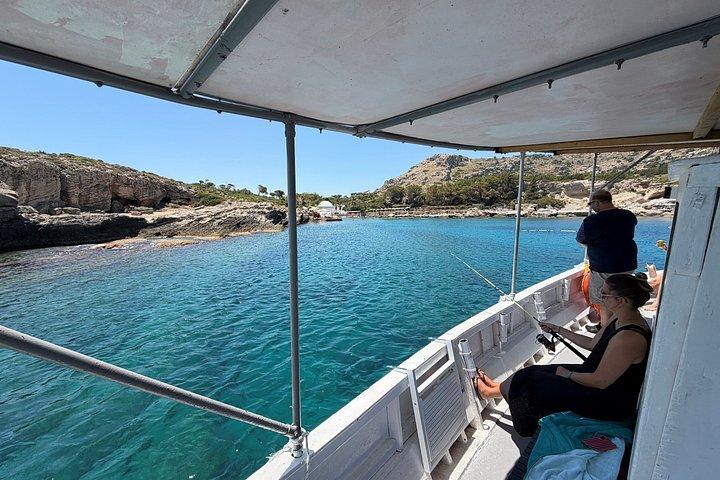 BBQと水泳で行くロドス島釣り旅行