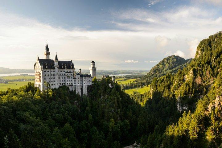 Private Eltz Castle and Cochem and Koblenz Tour from Frankfurt
