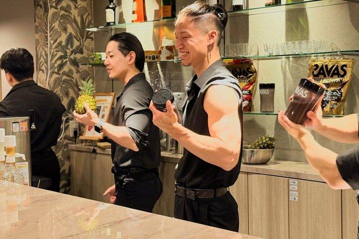 Muscle Bar Kyoto Entrée & Réservation avec Macho Men
