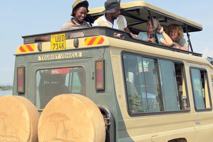 7 Day Uganda Safari Wildlife with Gorillas and Chimpanzees