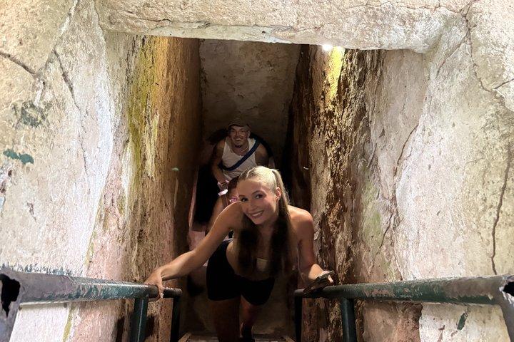 Privé : Tunnels de Cu Chi et Musée des vestiges de guerre avec OG Saigonese